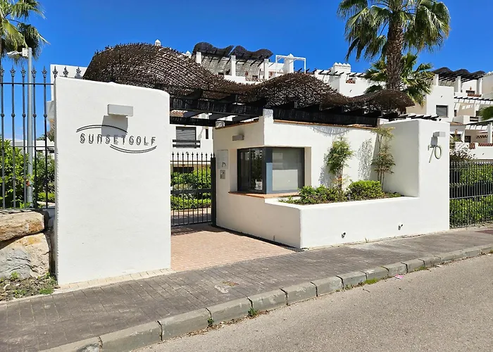 3 Bedroom Townhouse Sunset Golf * Estepona