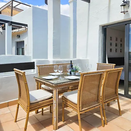 Сasa de vacaciones 3 Bedroom Townhouse Sunset Golf Estepona