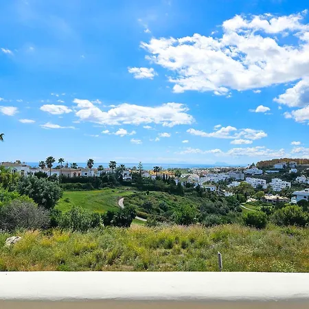 Holiday home 3 Bedroom Townhouse Sunset Golf Estepona