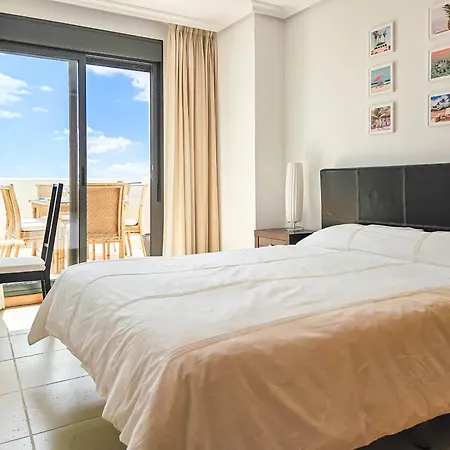 Дом отдыха 3 Bedroom Townhouse Sunset Golf Эстепона