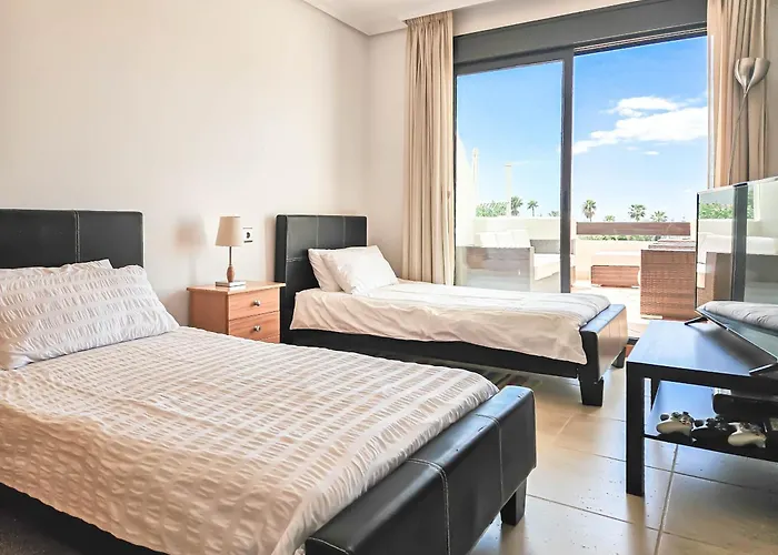 3 Bedroom Townhouse Sunset Golf *